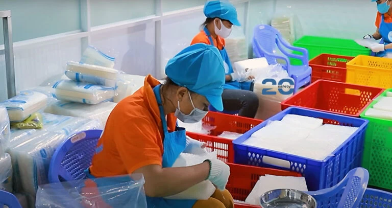 Nón Vải Trùm Tóc Kiểu Múi Cam – Giải Pháp Giữ Đầu Tóc Gọn Gàng Khi Làm Việc